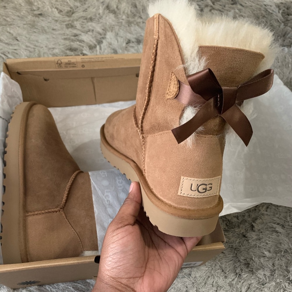 🤎🤎BRAND NEW🤎🤎 Mini Bailey Bow II UGG Boots